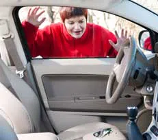 Safe Key Store Riverdale, IL 708-401-1103 - 19-Locked-keys-In-car